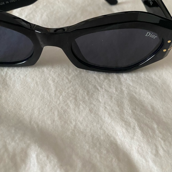 DIOR sunglasses, had for a year worn just a few time. - Picture 1 of 7
